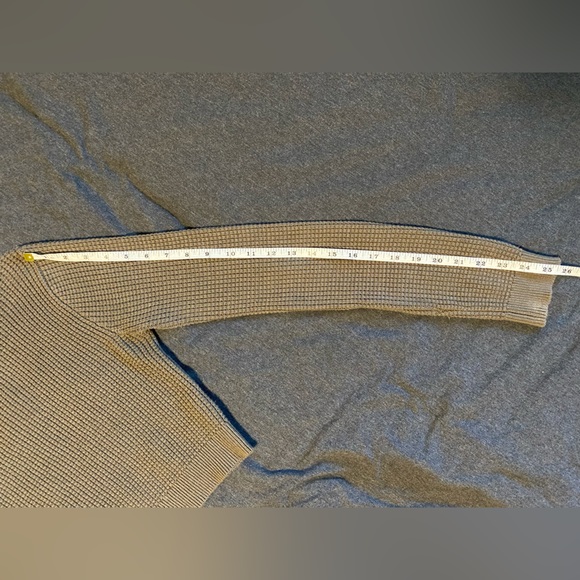 Olive Green Cropped Sweater - Picture 4 of 7